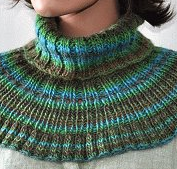Cowl, krage som värmer , 2 nystan mochi plus!